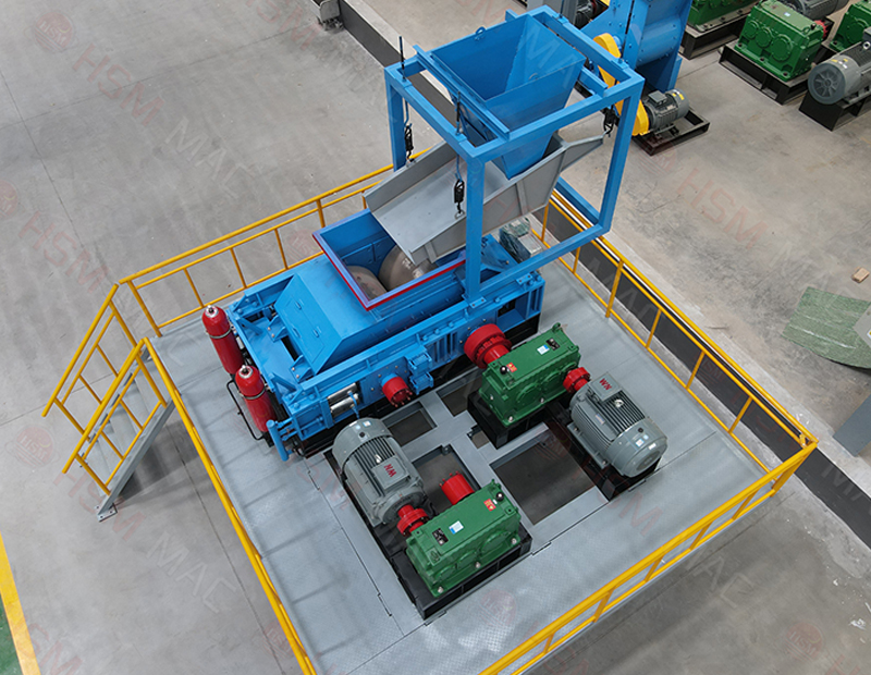 液壓對(duì)輥制砂機(jī)